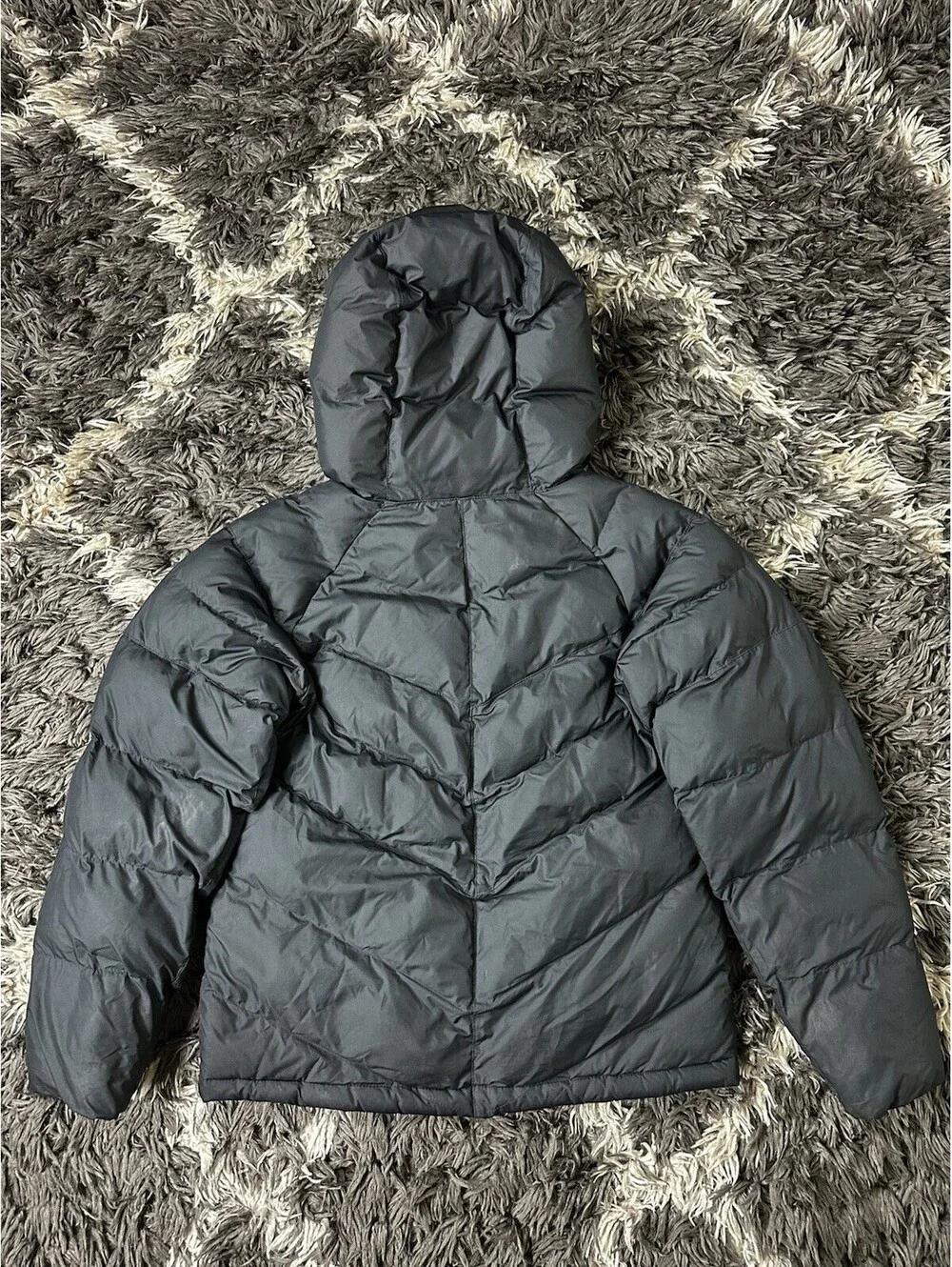 Nike Youth Kids Medium M Black Chevron Hooded Puffer Jacket Full Zip Winter Coat